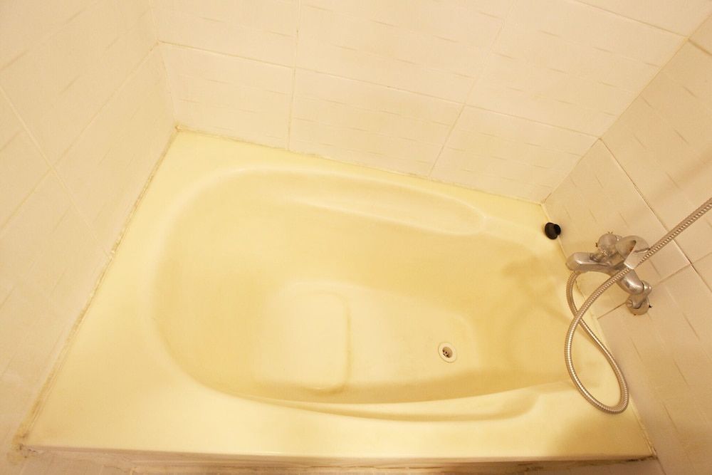 Mia Young Room (General room (inquiry of parking comp) 16