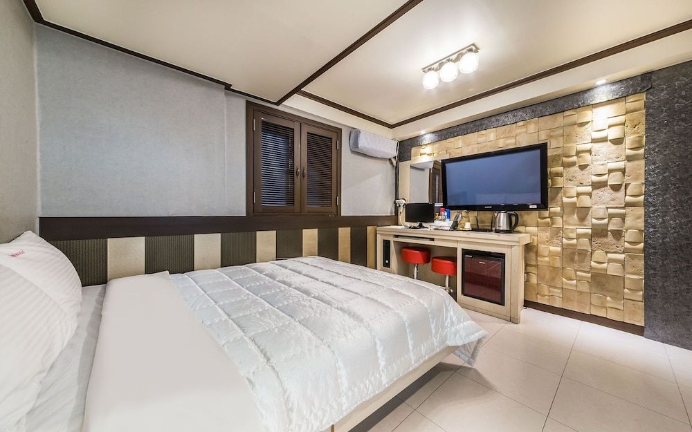 Seoul National University Angel Room (Deluxe) 2