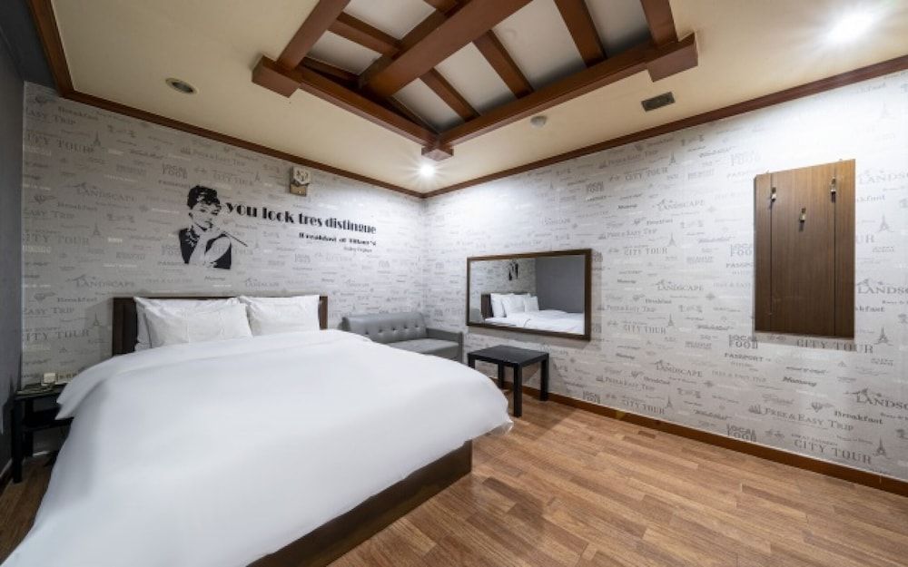 undefined Suyu Four Seasons Hotel 10