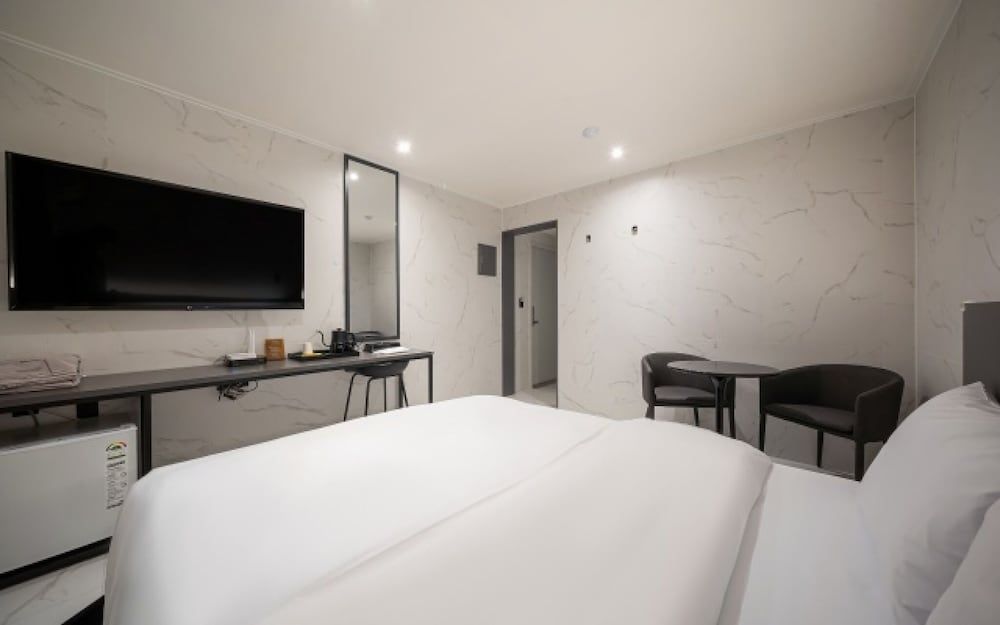 undefined Guro Hotel Oasis 5