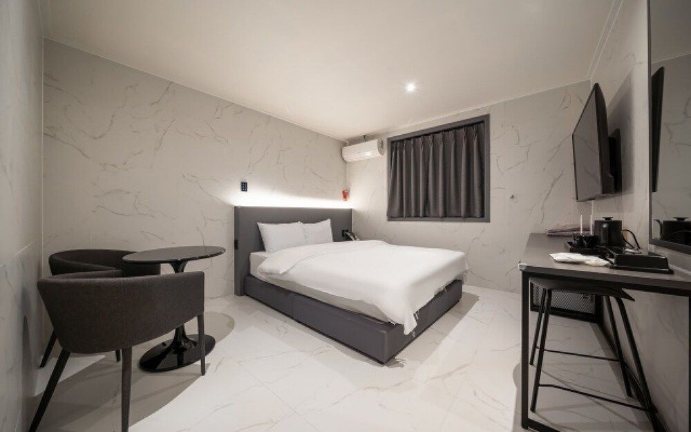 undefined Guro Hotel Oasis 4