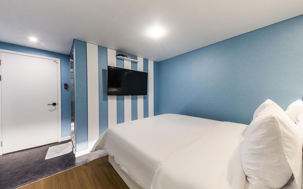 Gasan Honey Room (Standard room (Netflix available in a) 11