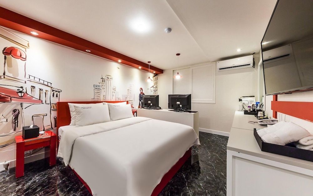 Gasan Honey Room (Semi-Suite room (Netflix available in) 12