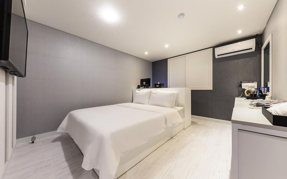 undefined Gasan Honey 7