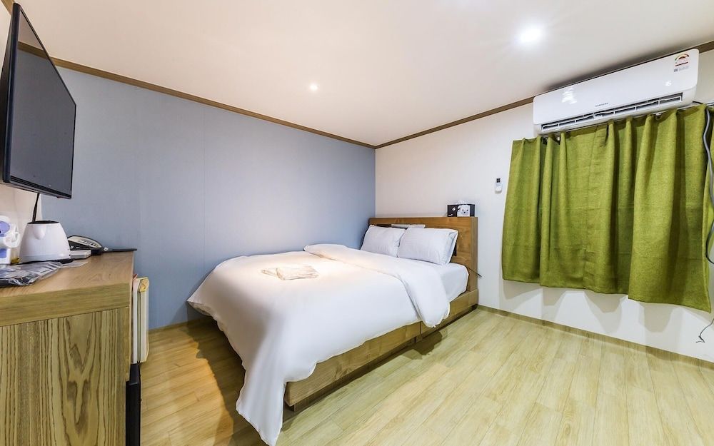 undefined Sungshin Women's University Cheonil 3