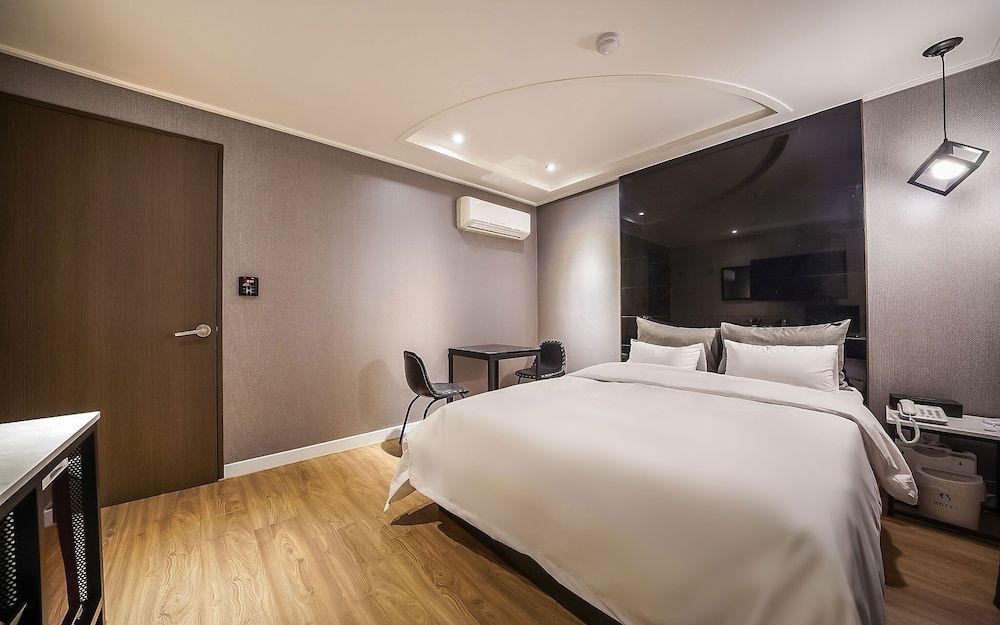 undefined Bulgwang CS