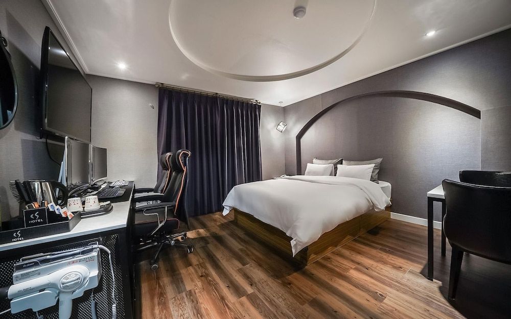 undefined Bulgwang CS 6