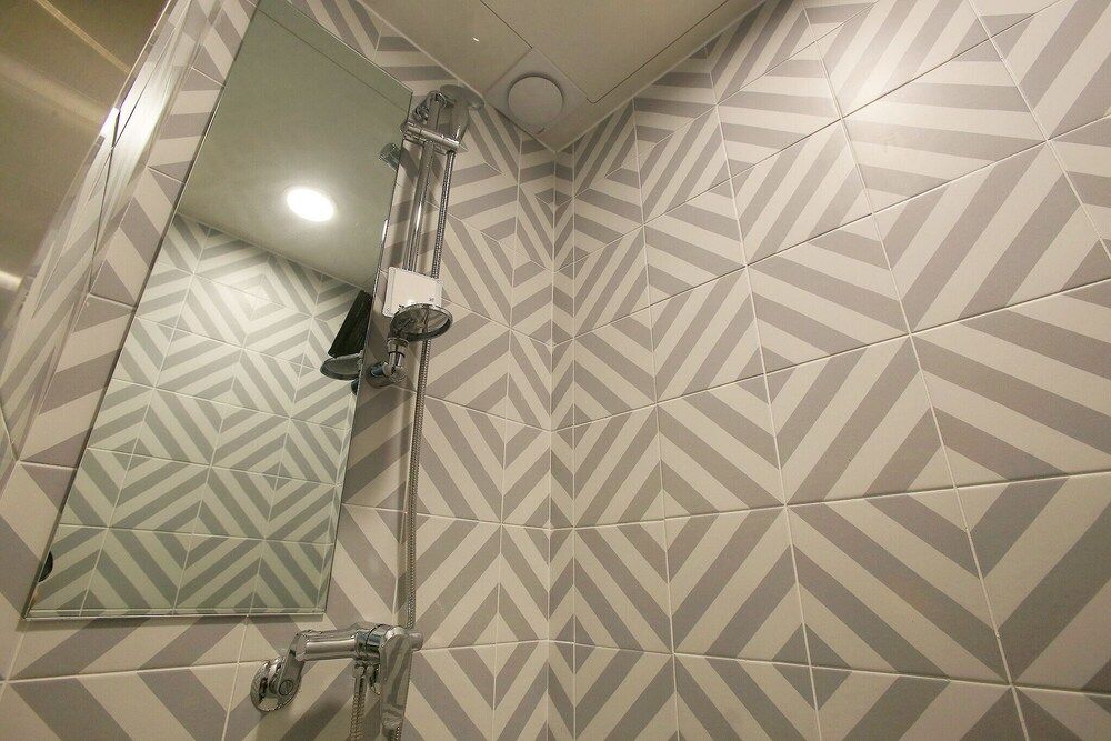 undefined Yaja Jongno 10