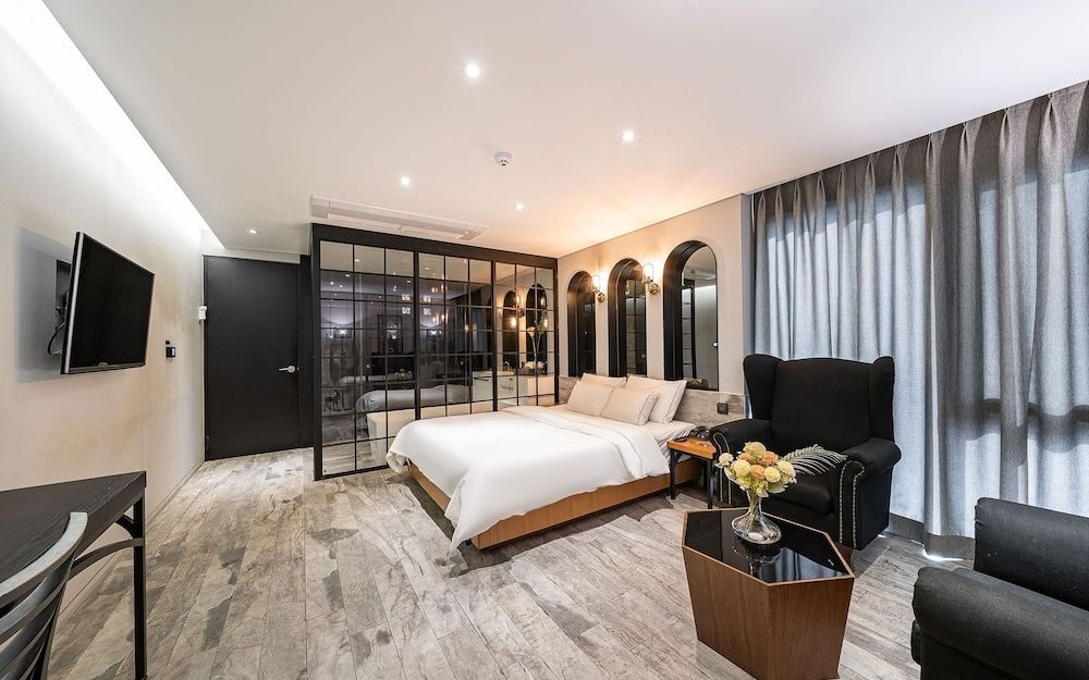 Wangsimni Forestar Room (Suite (Free Zone for watching Netflix) 2
