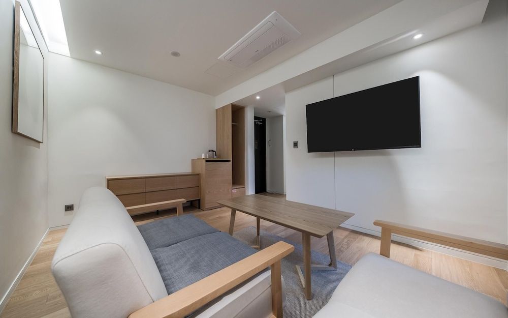 undefined Yeoksam CF 4