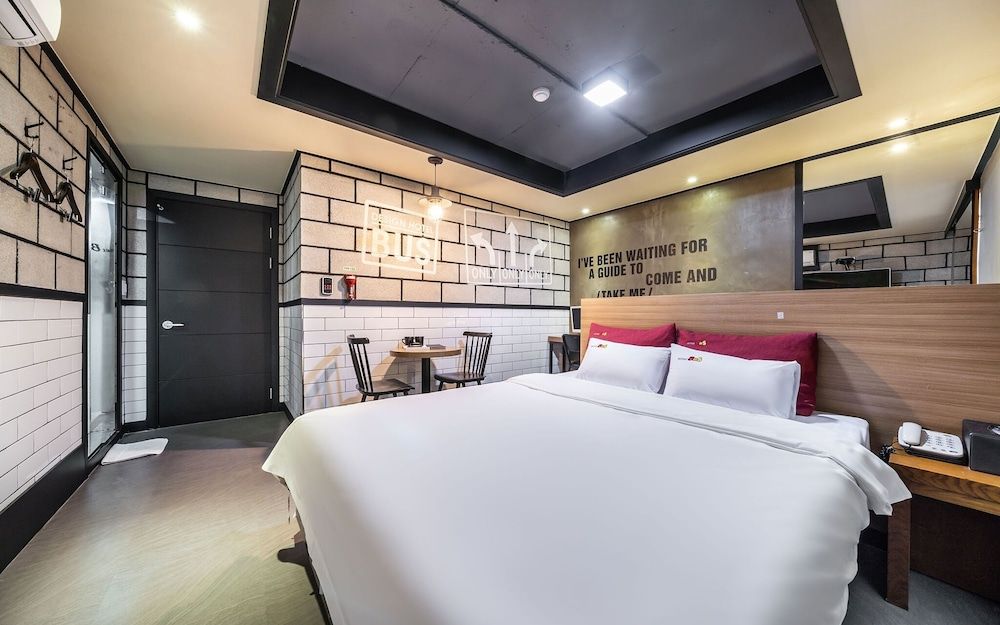 Sangbong Hotel Bus Room (Special room l Bathtub entertainment ) 4