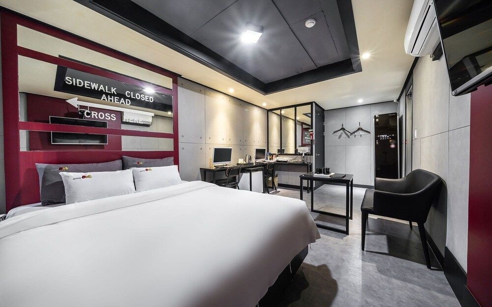 Sangbong Hotel Bus Room (Special room l Bathtub entertainment ) 7