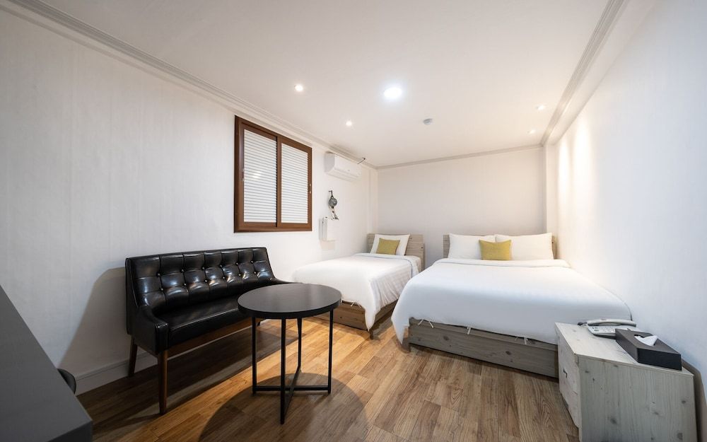 undefined Sinchon Rich 2