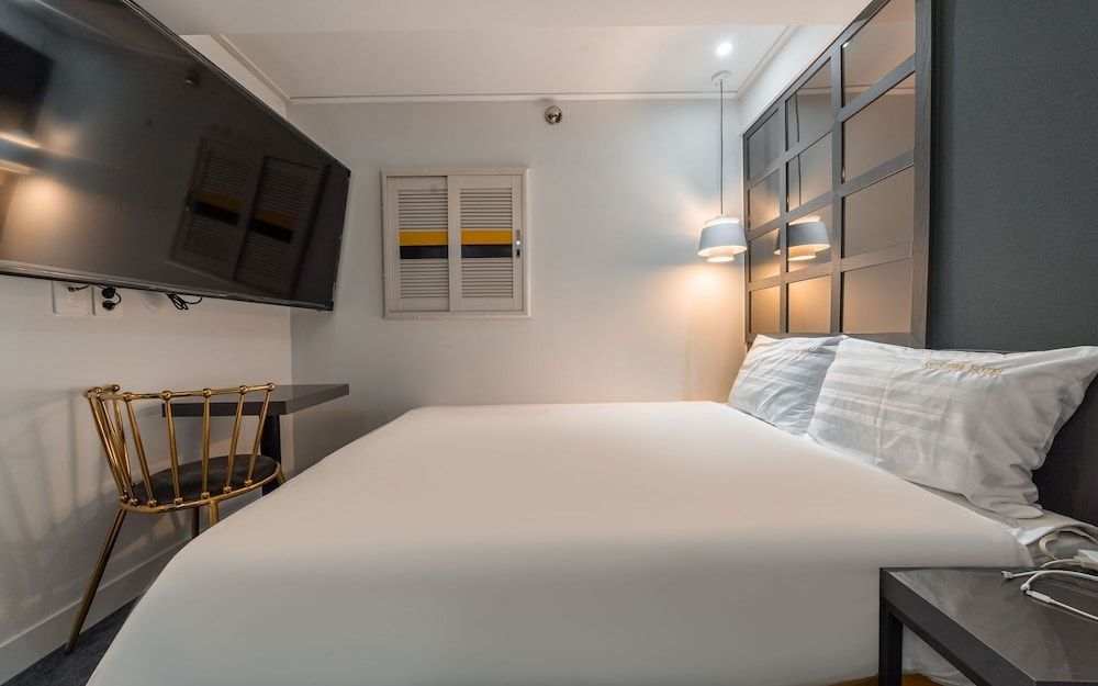 Wolgok Shinhwa Self Check-in Motel Room (Premium (65-inch TV Netflix free view) 11