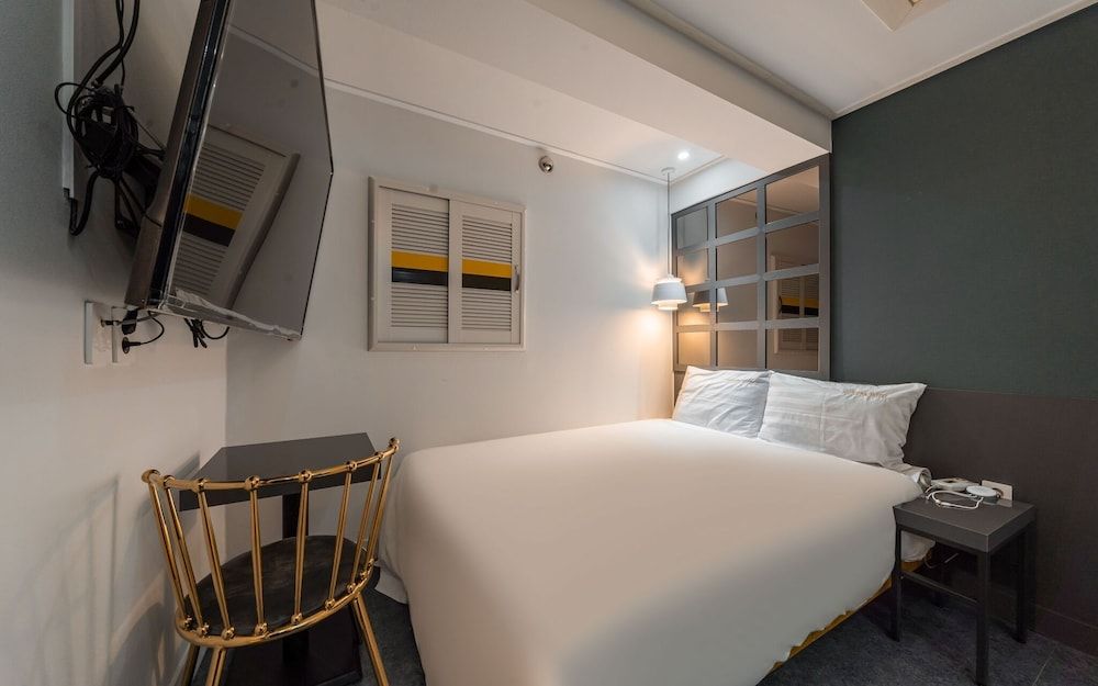 Wolgok Shinhwa Self Check-in Motel Room (Premium (65-inch TV Netflix free view) 9