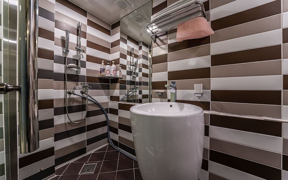 Wolgok Shinhwa Self Check-in Motel Room (Standard room (55-inch TV watching al) 5