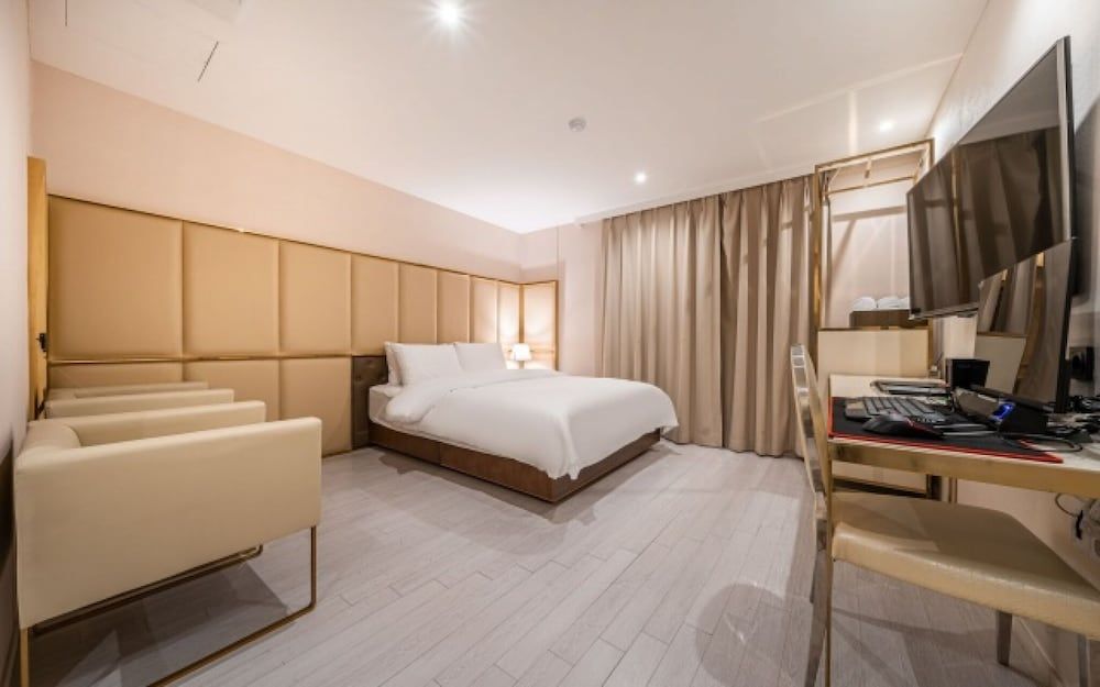 Yeoksam Hotel Star Premier Room (Daytime accommodation (14 hours guara)