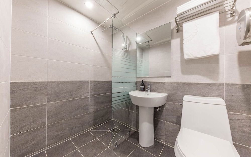 undefined Wangsimni Remark 8