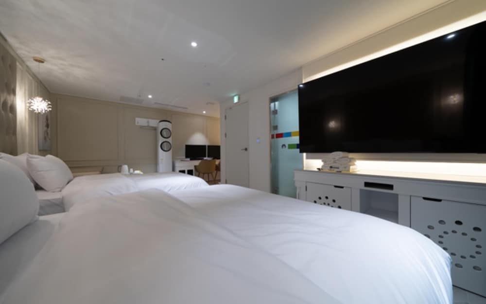 undefined Yeongdeungpo Starlight Hotel