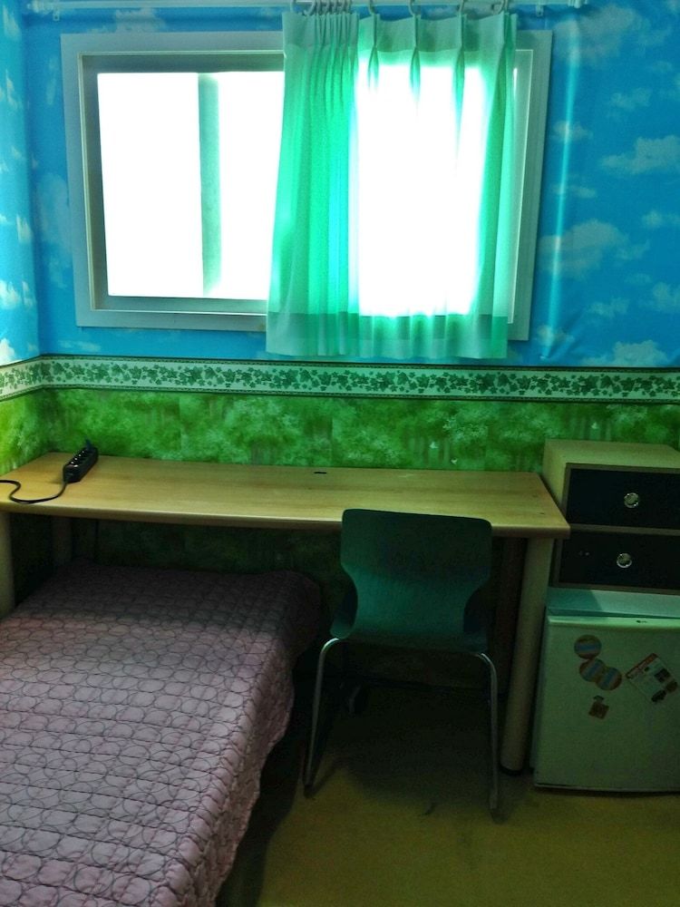 undefined Isak Minitel 5