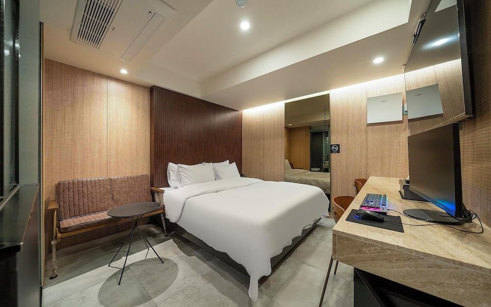 undefined Seoul National Univ Stn 54beonga 8