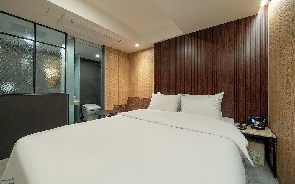 undefined Seoul National Univ Stn 54beonga 10