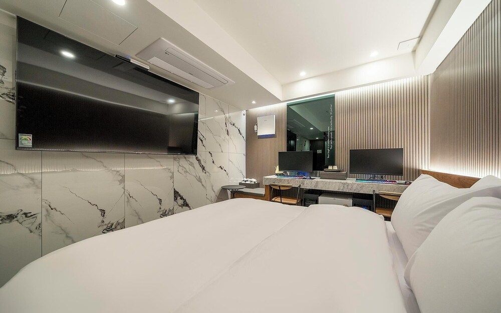 undefined Seoul National Univ Stn 54beonga 6