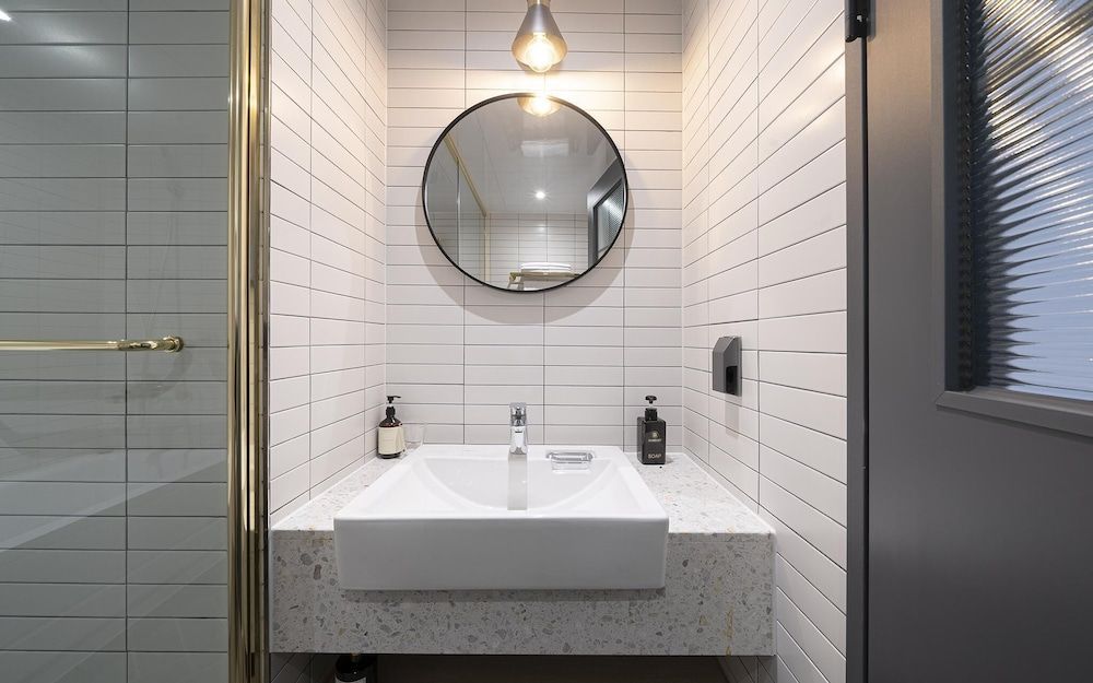 Brown Dot Yeoksam Branch Room (Premium B (OTT Bathtub)) 25