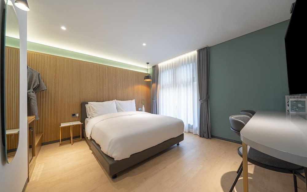 Brown Dot Yeoksam Branch Room (Premium B (OTT Bathtub)) 3