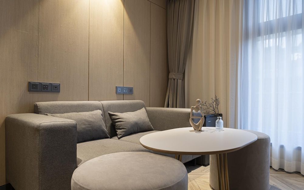 Brown Dot Yeoksam Branch Room (Suite B (sofa bed king size bed Netfl) 20