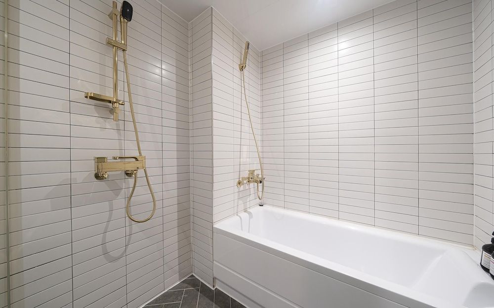 Brown Dot Yeoksam Branch Room (Premium B (OTT Bathtub)) 27