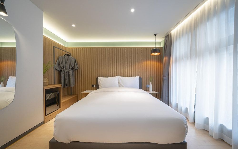 Brown Dot Yeoksam Branch Room (Premium B (OTT Bathtub))