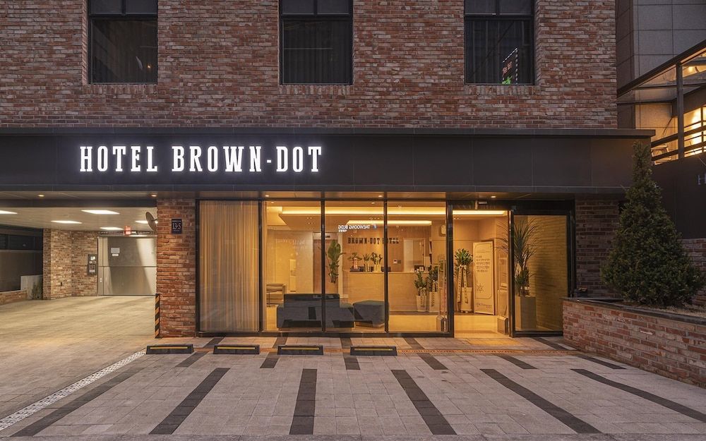 undefined Brown Dot Yeoksam Branch 4