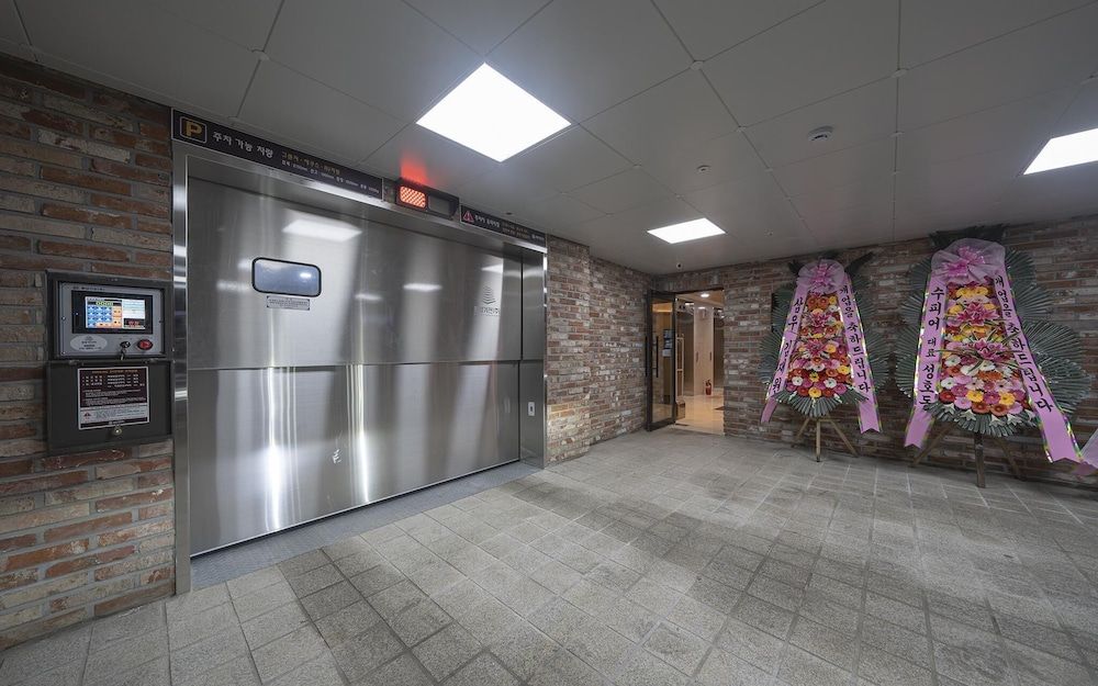 undefined Brown Dot Yeoksam Branch 9