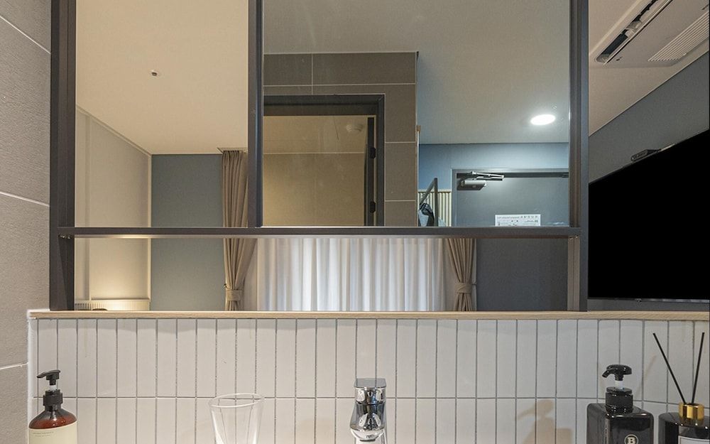 Brown Dot Yeoksam Branch Room (Superior Walkie Special (No Parking O) 11