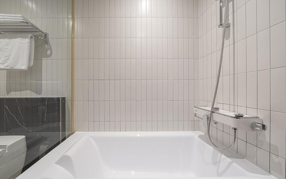 Brown Dot Yeoksam Branch Room (Suite B (sofa bed king size bed Netfl) 32