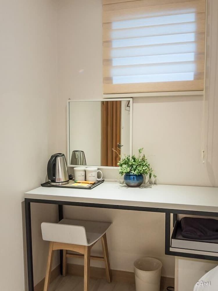 Hotel Victoria Twin Room 4