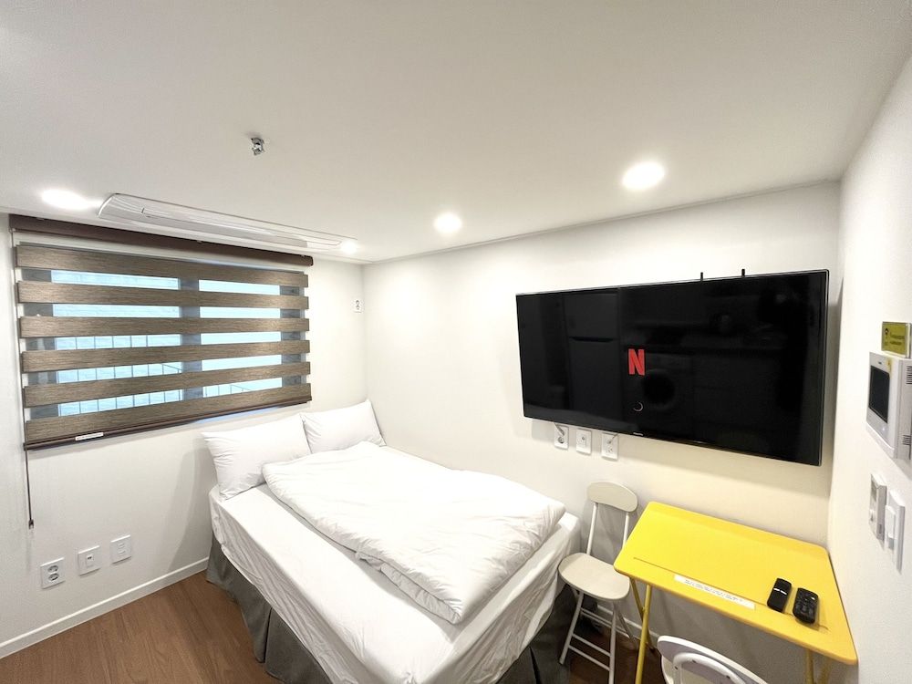 undefined 318 STAY 4