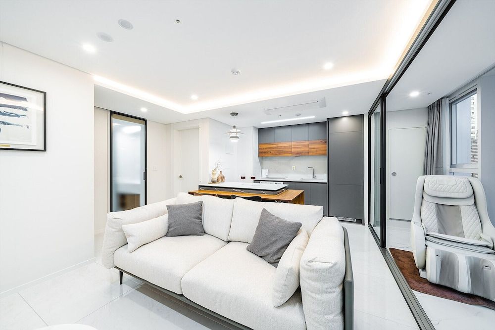 undefined Seocho Intoraon Hotel and Residence