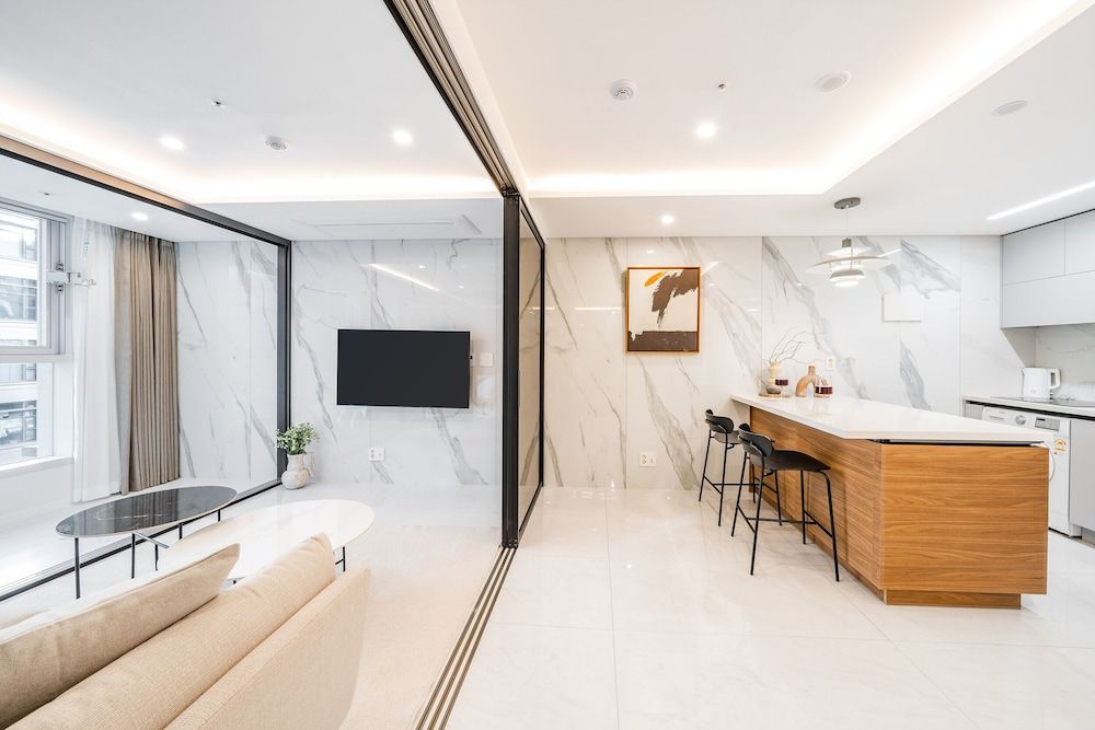 Seocho Intoraon Hotel and Residence Premier Suite_Party Room (No Parking) 2