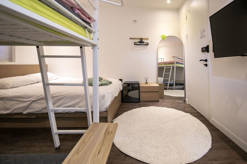 Bias K-GIRL GUESTHOUSE - Caters to Women Elite Triple Room, Multiple Beds 6