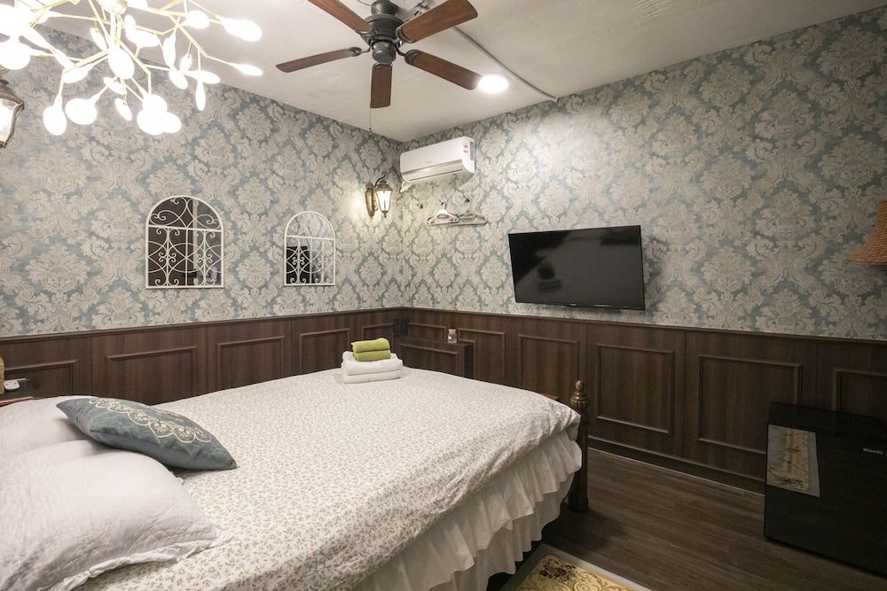 undefined Bias K-GIRL GUESTHOUSE - Caters to Women 10