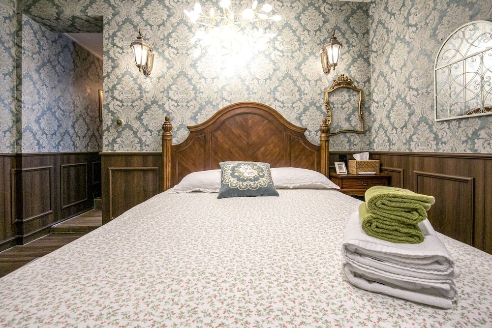 undefined Bias K-GIRL GUESTHOUSE - Caters to Women 8