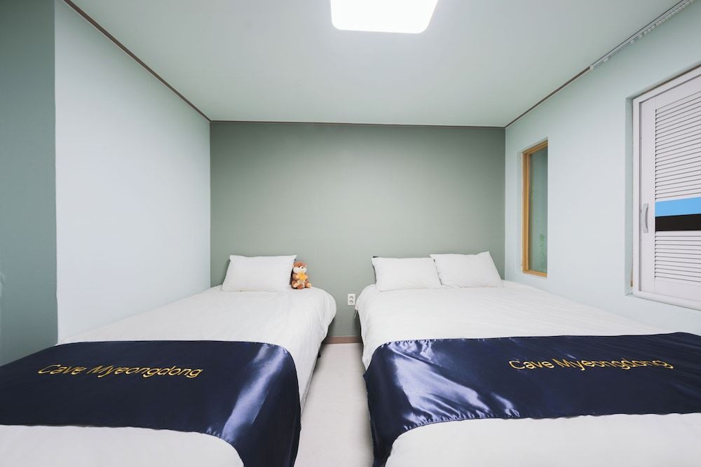Cave Myeongdong Standard Triple Room 6