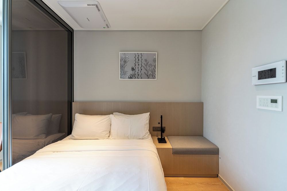 HOMES Stay Myeongdong Standard Double Room 2