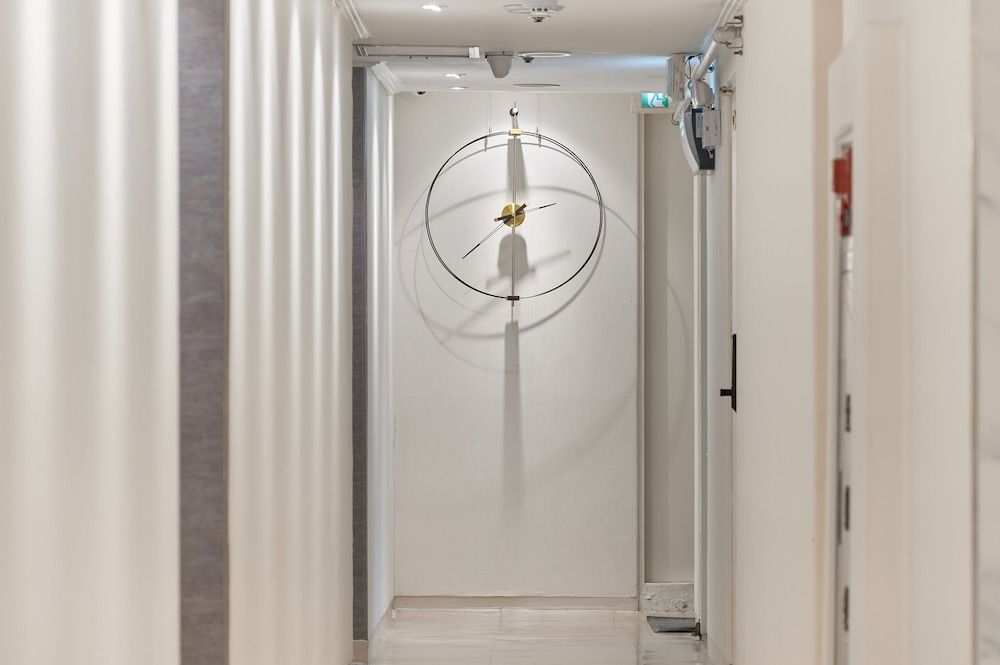 Snowflower Guesthouse Deluxe Double Room, Non Smoking [Fitness coupon + free buffet all day] 18