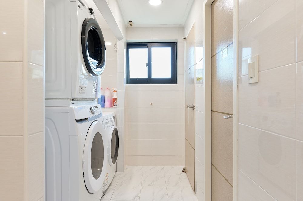 Snowflower Guesthouse Deluxe Double Room, Non Smoking [Fitness coupon + free buffet all day] 14