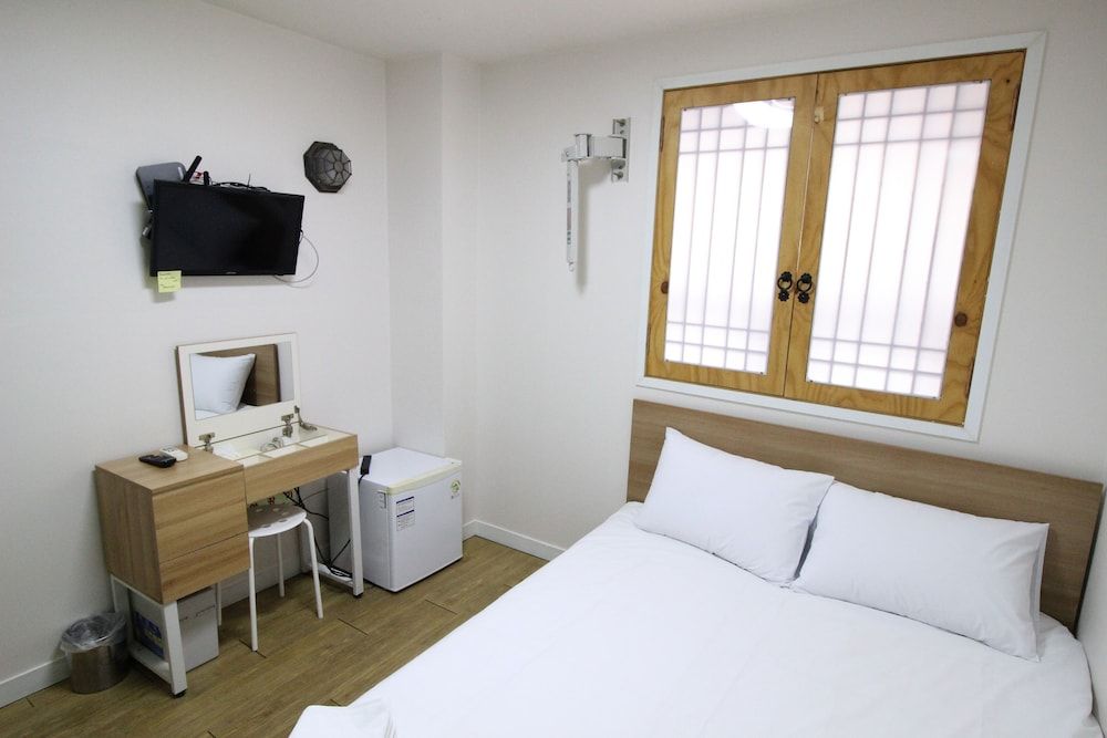 undefined Hotel Golden Park Myeongdong 2