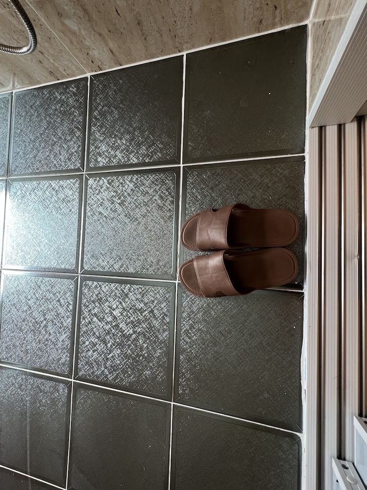 WOO MI GWAN HOTEL Deluxe Double Room 7