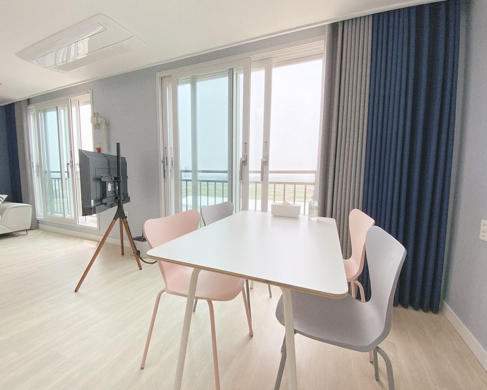 Gunsan little Prince Condo Family Condo 10